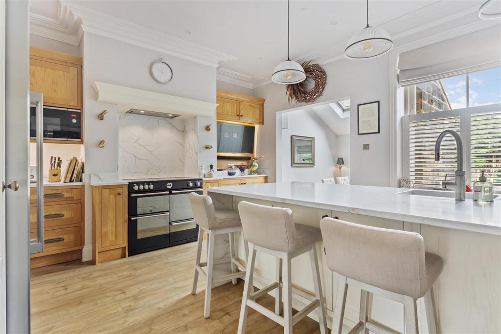 Bespoke open plan kitchen