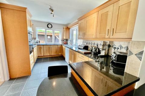 Garn Villa Penygarn, Bow Street, SY24 5BQ