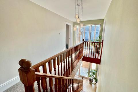 Garn Villa Penygarn, Bow Street, SY24 5BQ