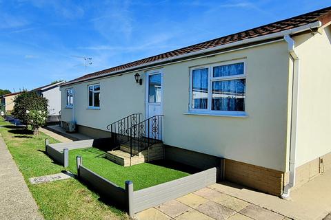 2 bedroom park home for sale, Creek Road, Canvey Island, SS8