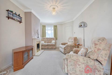 2 bedroom semi-detached bungalow for sale, Flamboro Close, Leigh On Sea