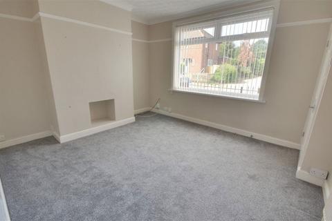 3 bedroom terraced house to rent, Briggs Avenue, Castleford, WF10