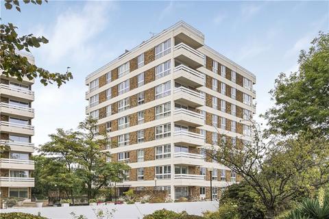 3 bedroom apartment for sale, Warwick Drive, London, SW15