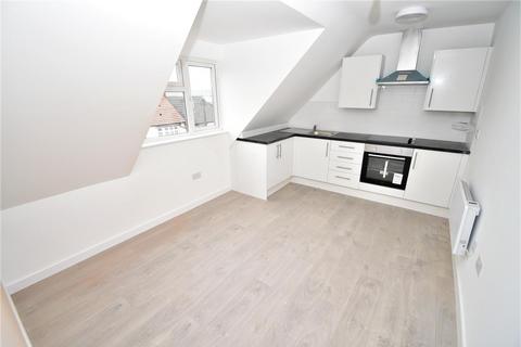 2 bedroom apartment to rent, Thornhill Road, Luton