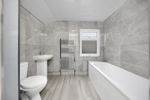 24 Geere Road, London, E15 3PN