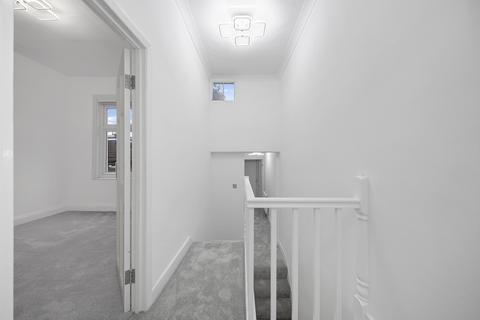 24 Geere Road, London, E15 3PN