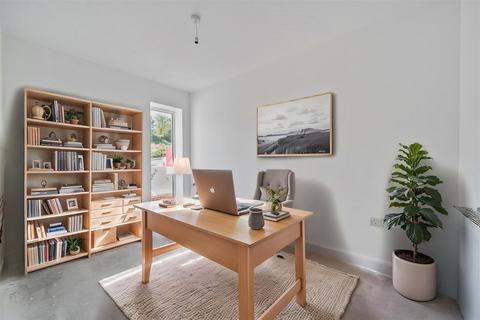 3 bedroom semi-detached house for sale, Launceston