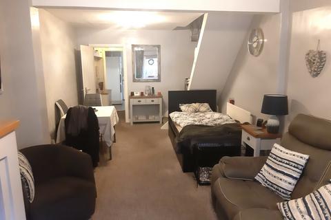 16 Brook End, Fazeley, Tamworth, B78 3RT