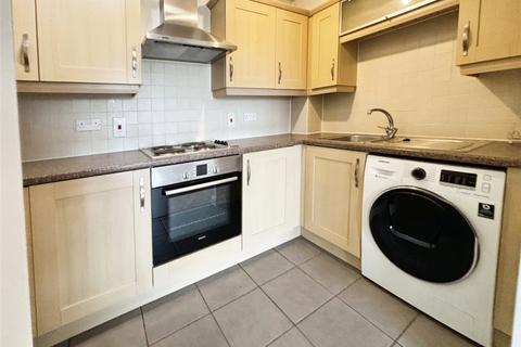 2 bedroom flat for sale, Aylward Drive, Hertfordshire SG2