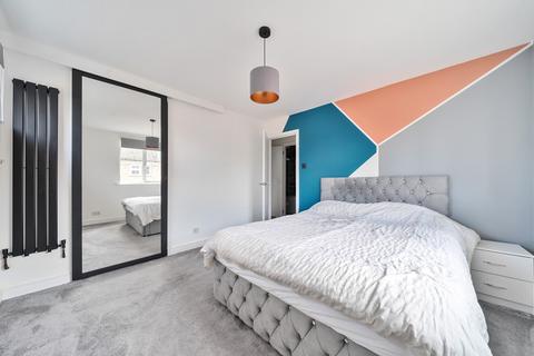55 Armadale Road, Woking, GU21 3LD