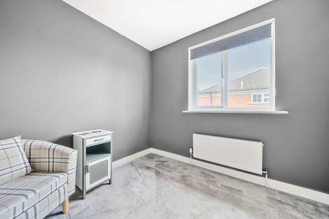 55 Armadale Road, Woking, GU21 3LD