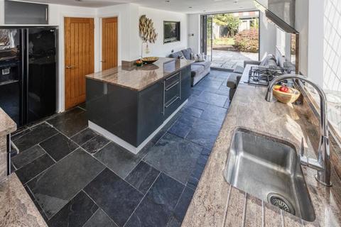 14 Goaters Road, Ascot, SL5 8JA
