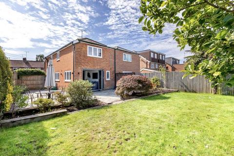 14 Goaters Road, Ascot, SL5 8JA