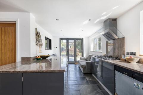 14 Goaters Road, Ascot, SL5 8JA