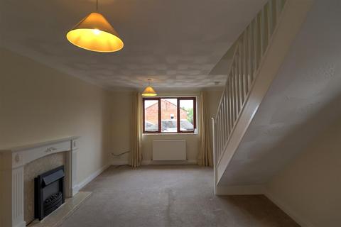 2 bedroom semi-detached house to rent, Rosemoor Gardens, Worcester