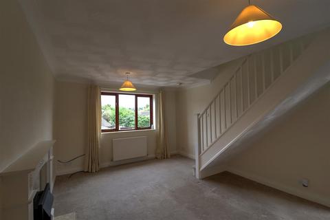 2 bedroom semi-detached house to rent, Rosemoor Gardens, Worcester