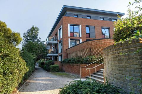 3 bedroom flat for sale, Knaresborough Drive, Earlsfield