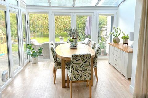 Pinewood Forest Road, Effingham Junction, Leatherhead, KT24 5HL