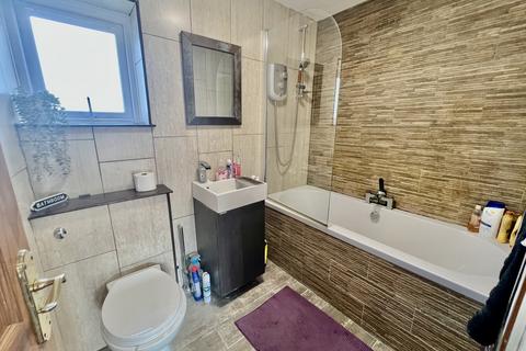 Garn Villa Penygarn, Bow Street, SY24 5BQ