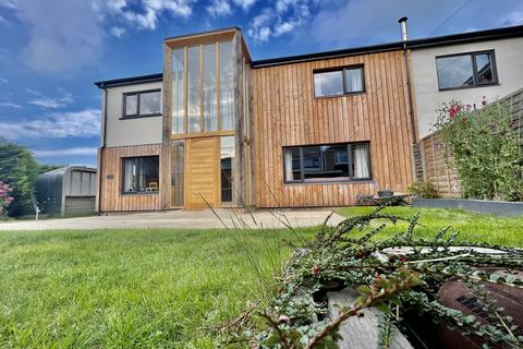 Garn Villa Penygarn, Bow Street, SY24 5BQ
