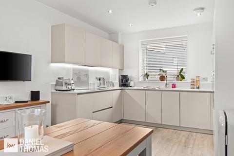 undefined, Limes Avenue, Waltham Cross, EN8