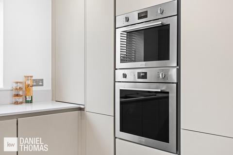 undefined, Limes Avenue, Waltham Cross, EN8