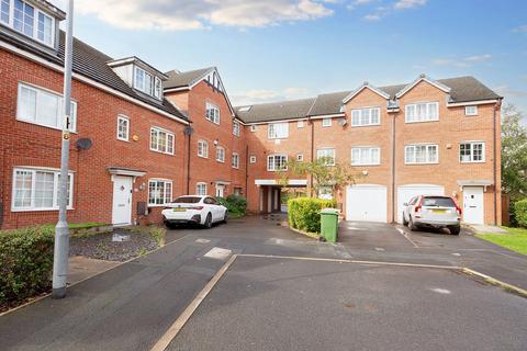 Reed Close, Farnworth BL4