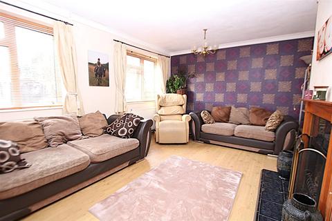 3 bedroom terraced house for sale, Garners Way, Harpole