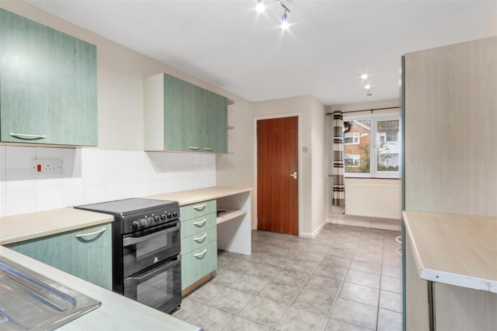 Poplar Court Badsey 2 bed terraced house for sale £175,000