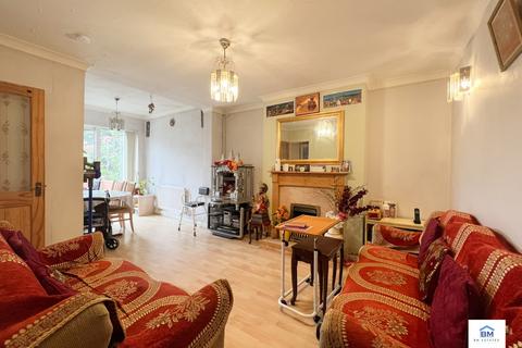 3 bedroom semi-detached house for sale, Green Lane Road, Leicester LE5