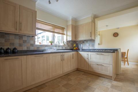 4 bedroom chalet for sale, Sandy Way, Ingoldisthorpe