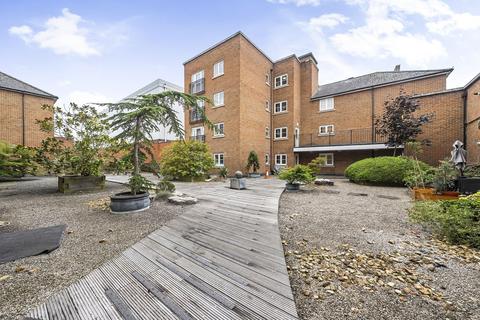 2 bedroom flat for sale, Upper High Street, Epsom KT17