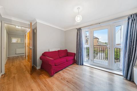 2 bedroom flat for sale, Upper High Street, Epsom KT17