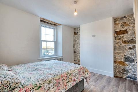 9 Central Road, Dearham, Maryport, CA15 7EP
