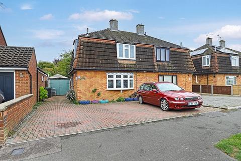 3 bedroom semi-detached house for sale, Queensway, Ongar, CM5