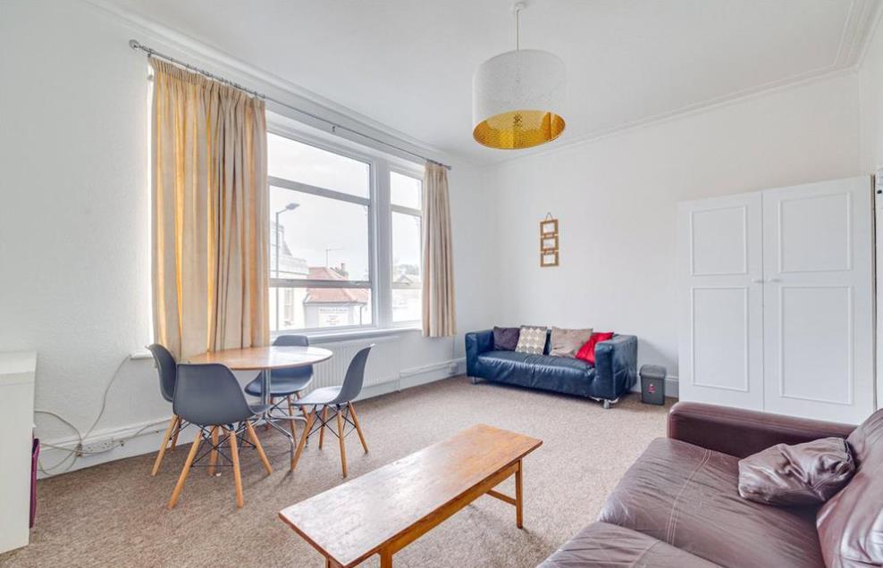 Hyde Park Square, London W2 2 bed apartment to rent £3,142 pcm (£725 pw)