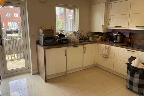 4 bedroom townhouse for sale, Herman De Stern Walk, Felixstowe IP11