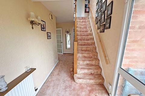 4 Chantry Close, Hollywood, Birmingham, B47 5LU