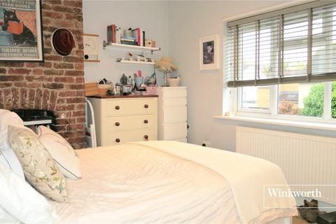 1 bedroom apartment for sale, St Wilfrids Road, New Barnet, EN4