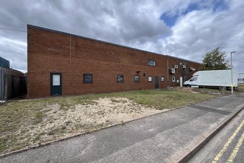 Warehouse to rent, Unit 12 Manor Park, 35 Willis Way, Poole, BH15 3SZ