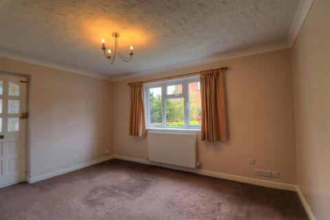 1 bedroom end of terrace house to rent, Elmside, Evesham