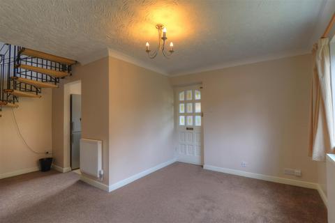 1 bedroom end of terrace house to rent, Elmside, Evesham