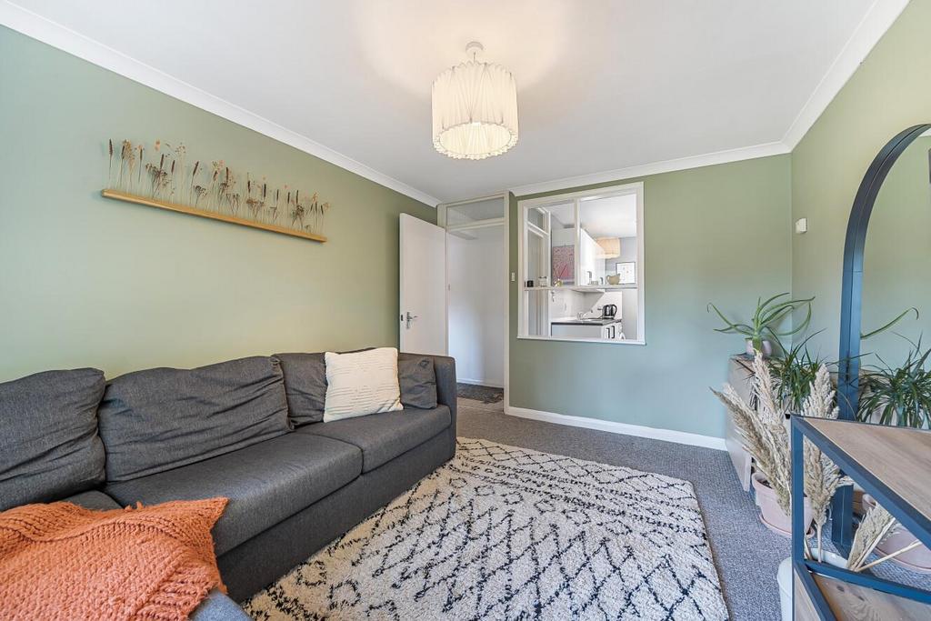 Surbiton Road, Kingston upon Thames 1 bed flat for sale £300,000