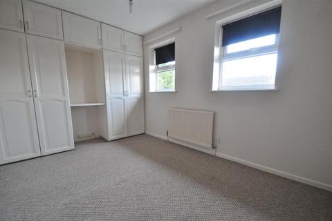 2 bedroom semi-detached house to rent, Grosvenor Crescent, Worcestershire WR9