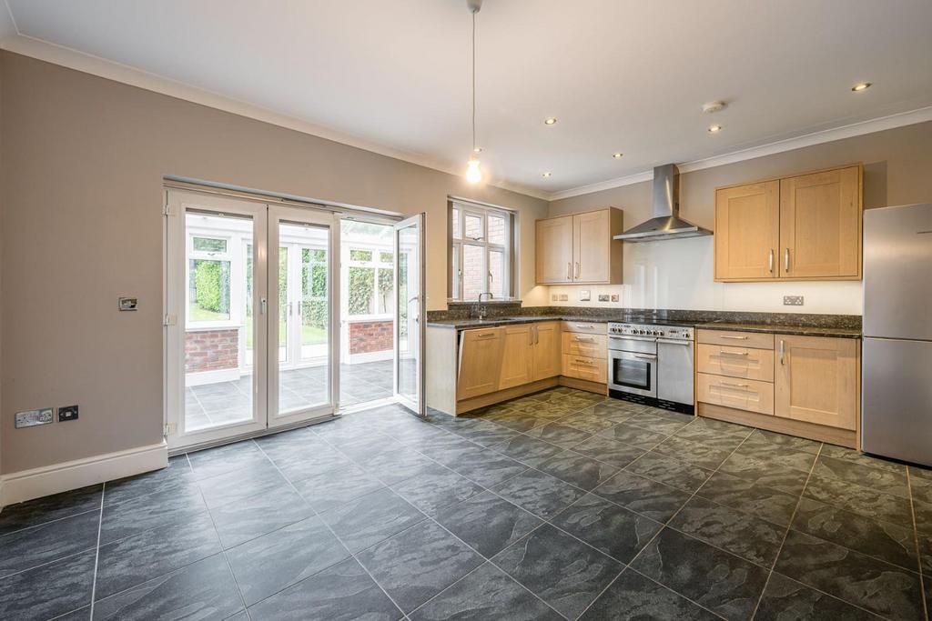 Kitchen Dining Room 1