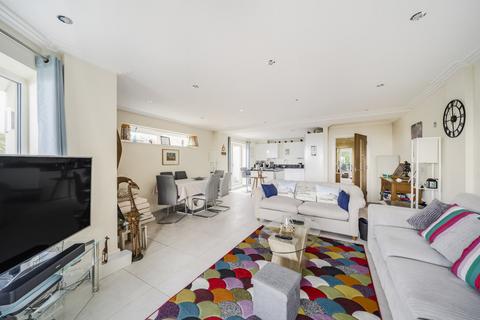 3 bedroom apartment for sale, Boscombe Overcliff Drive, Bournemouth, Dorset