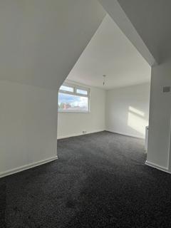 2 bedroom flat to rent, - Poulton Road, Fleetwood, Lancashire