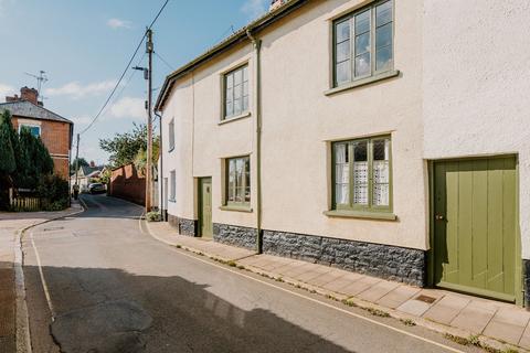 2 bedroom cottage for sale, Dean Street, Crediton, EX17