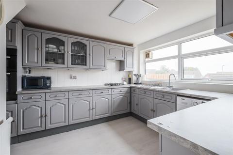 3 bedroom semi-detached house for sale, Foxcroft Drive Brighouse