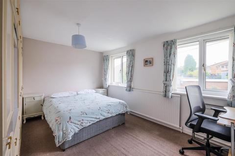 60 Foxcroft Drive, Brighouse, HD6 3PH